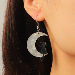 🔮4/$8 Moon & Cat Drop Earrings